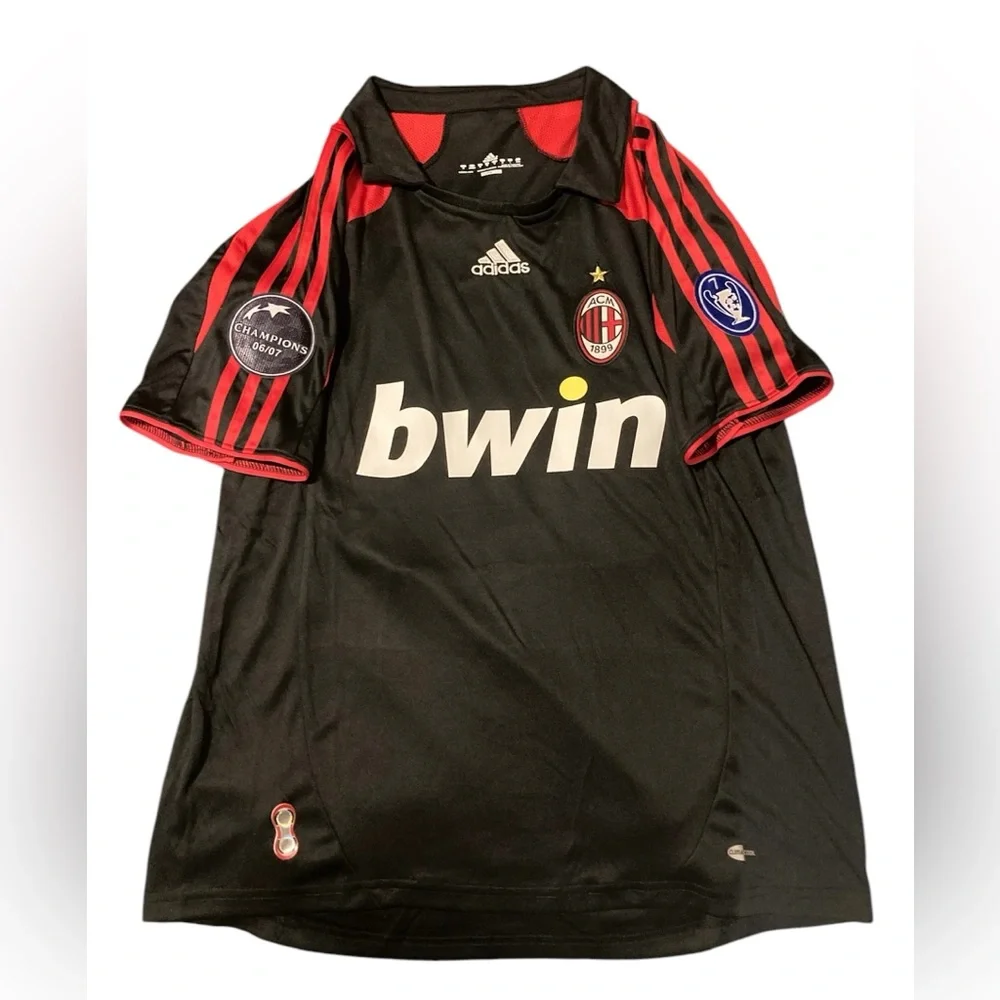 2007/08 ac Milan retro soccer kit. Kaka soccer football jersey. New with tags